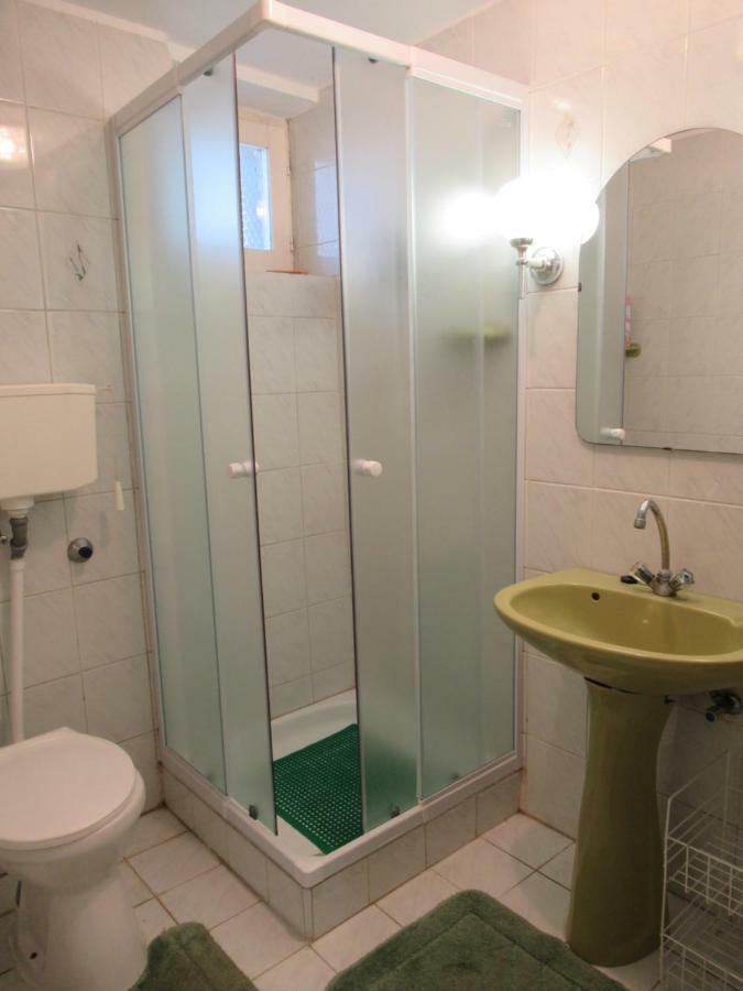2+2 Fos Apartman Badacsonytomaj Koezpontjaban Bagian luar foto